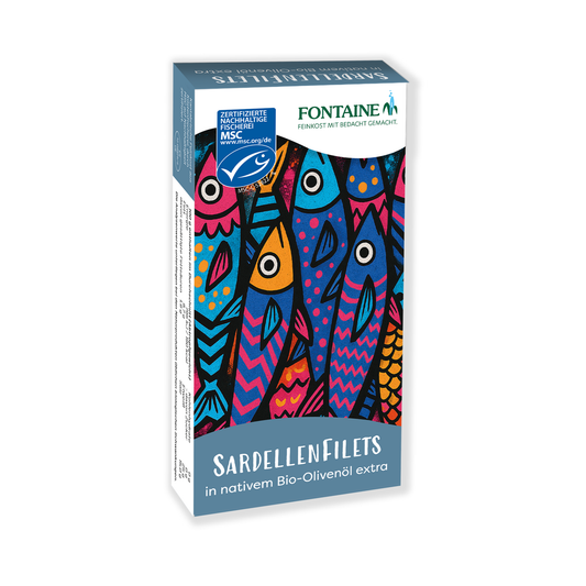 Eine Dose Sardellenfilets freigestellt